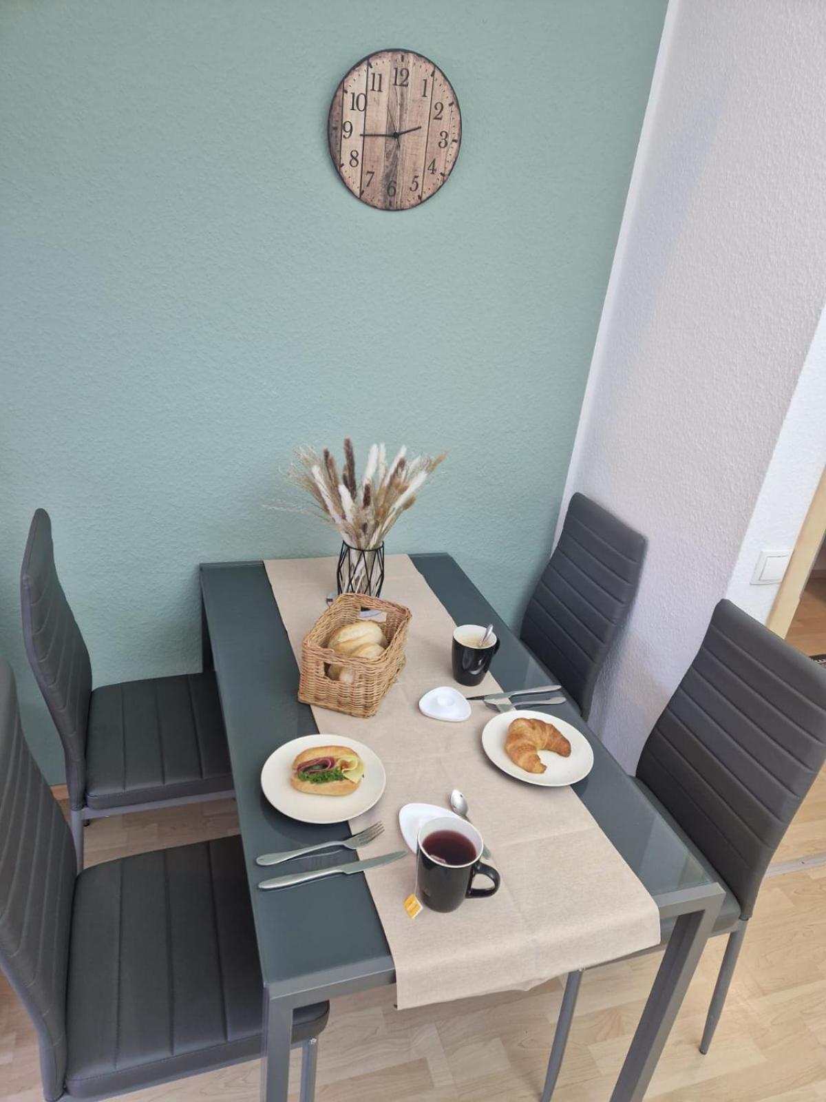 Dehome - Enjoy - Stay By Central Station Coblenza Exterior foto