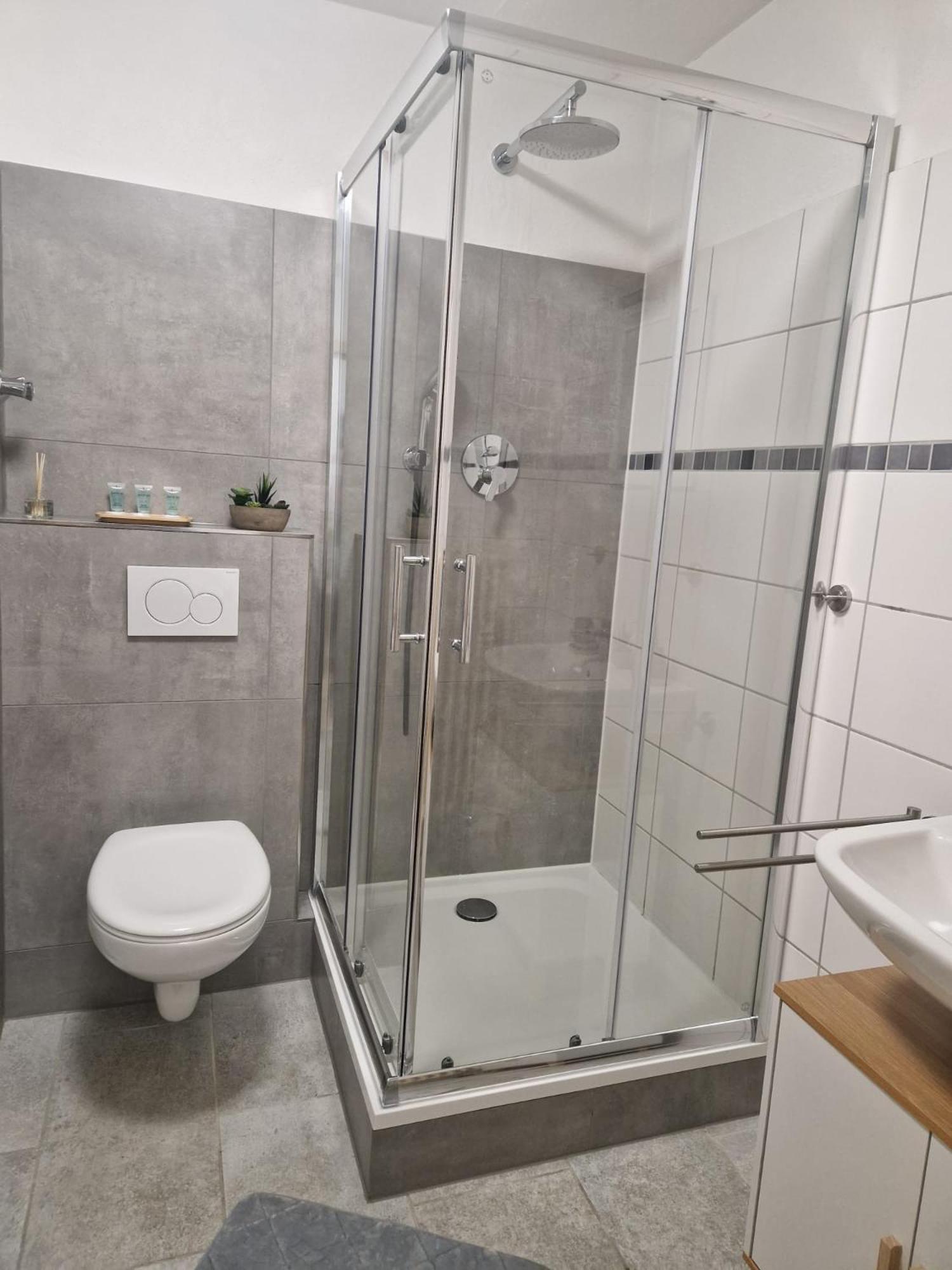 Dehome - Enjoy - Stay By Central Station Coblenza Exterior foto